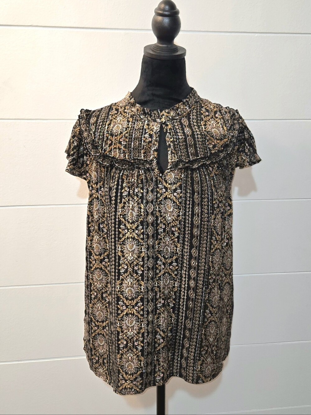 Black Floral Print Ruffled Cap Sleeve Blouse
